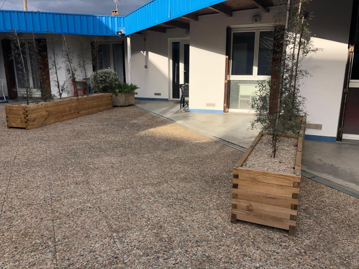 Appart'Hotel Wombat And Wallaby Fussy Exterior photo
